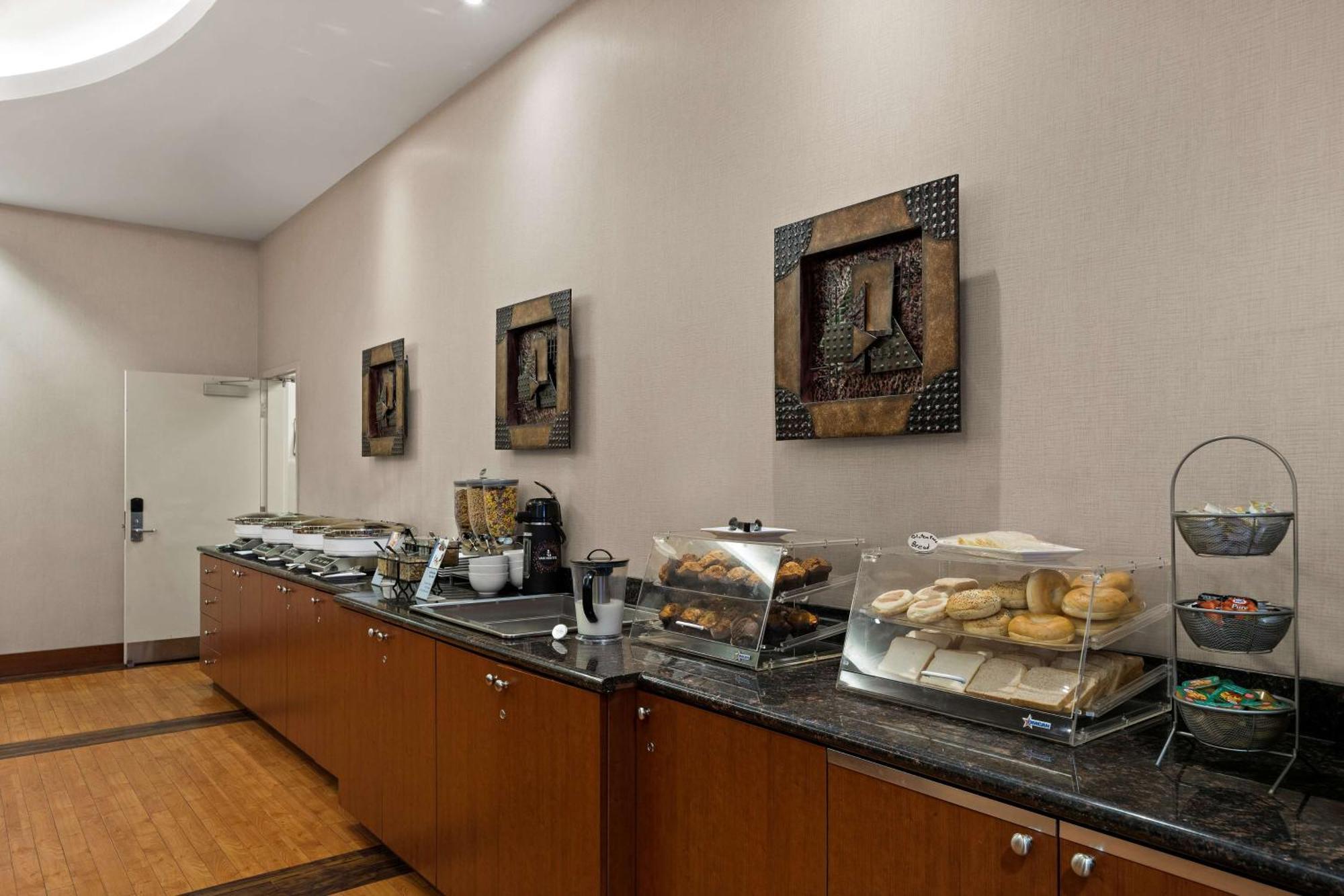 Best Western Plus Orangeville Inn & Suites Εξωτερικό φωτογραφία