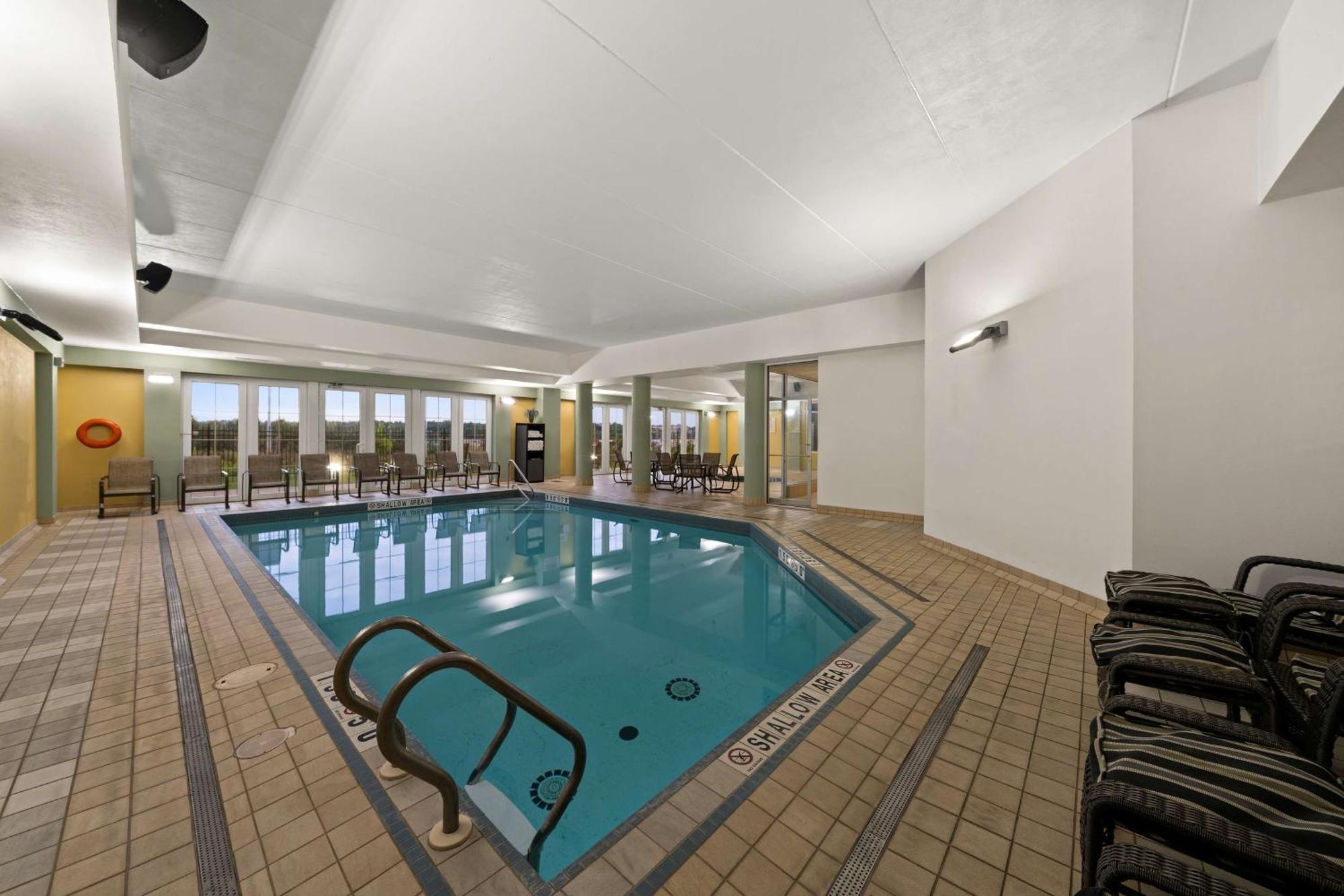 Best Western Plus Orangeville Inn & Suites Εξωτερικό φωτογραφία